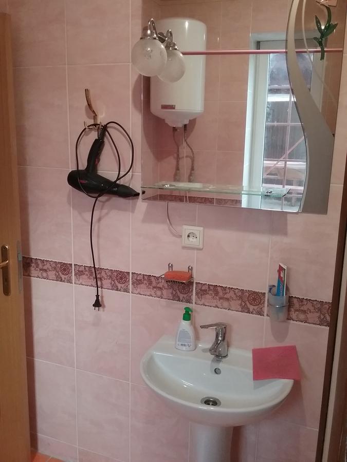 Hostel 777 Kharkiv Extérieur photo